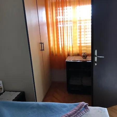 Beata Apartment Gradac (Split-Dalmatia)
